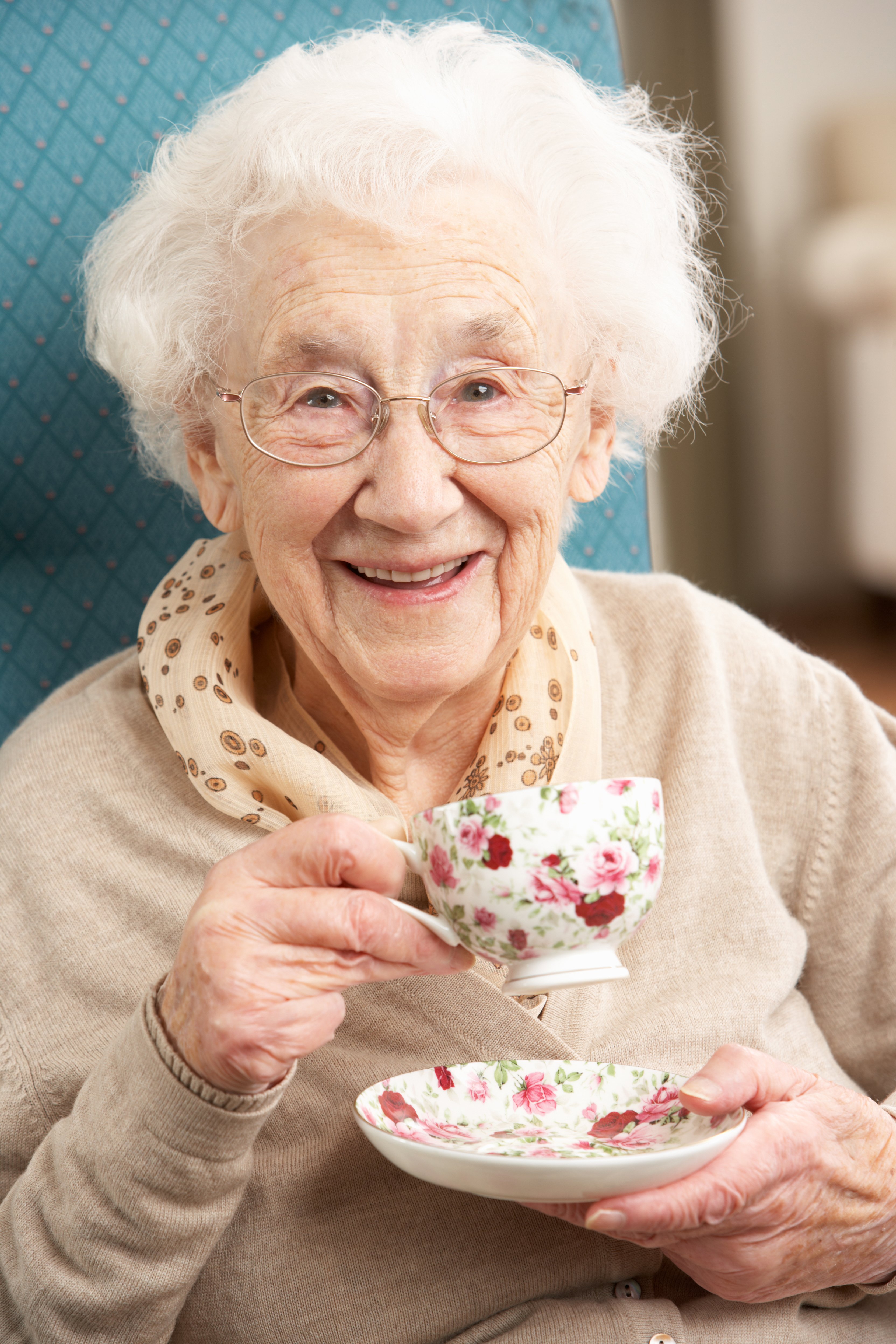 OldLadyDrinkingTea_shutterstock_73696801